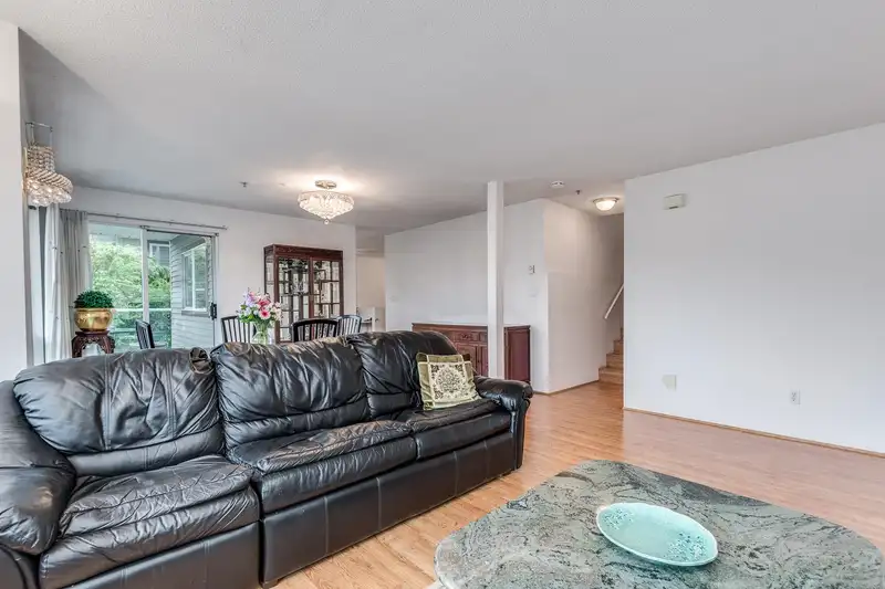 1143 O'FLAHERTY GATE - photo 4 of 35