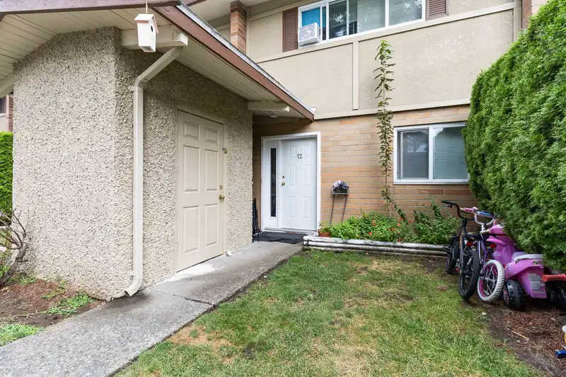 12 2048 MCCALLUM ROAD - photo 1 of 20