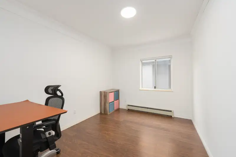 1038 E 51ST AVENUE - photo 4 of 40