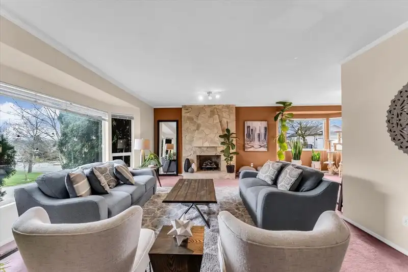 5737 190 STREET - photo 1 of 16