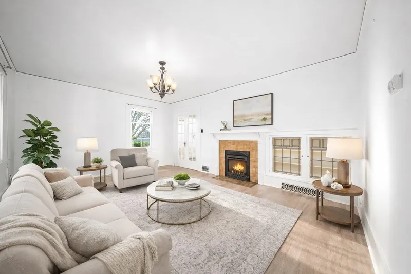 726 TENTH STREET - photo 2 of 25