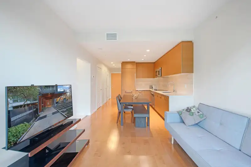 1709 5728 BERTON AVENUE - photo 3 of 15