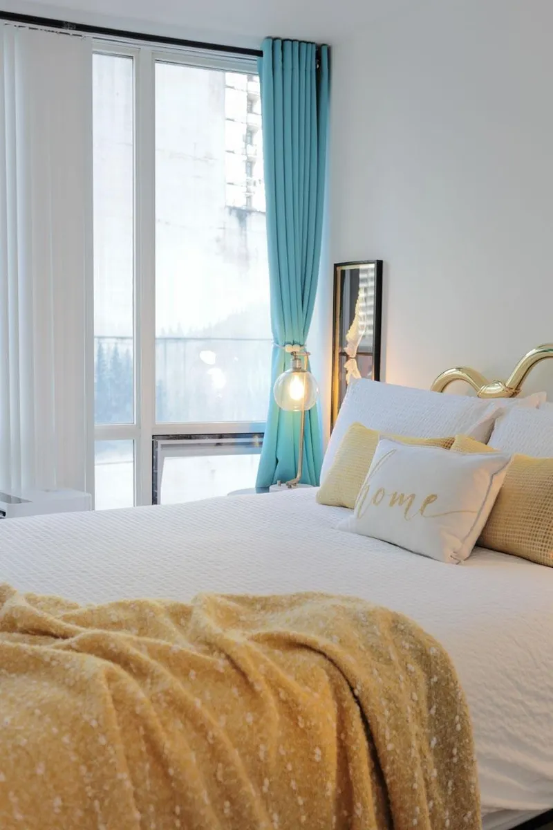 805 1166 MELVILLE STREET - photo 2 of 14