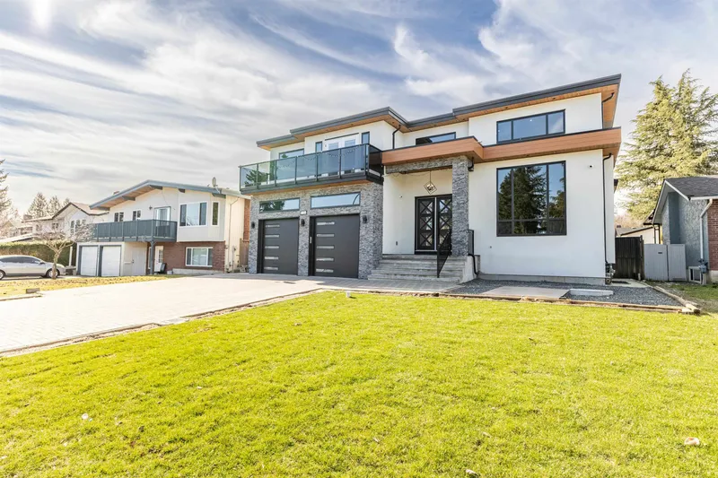 3265 SATURNA CRESCENT - photo 2 of 25