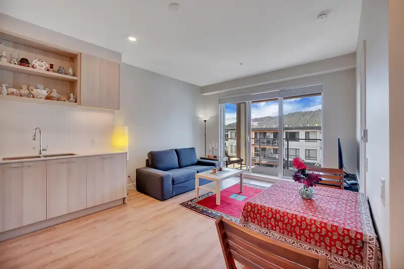 620 721 ANSKAR COURT - photo 3 of 33