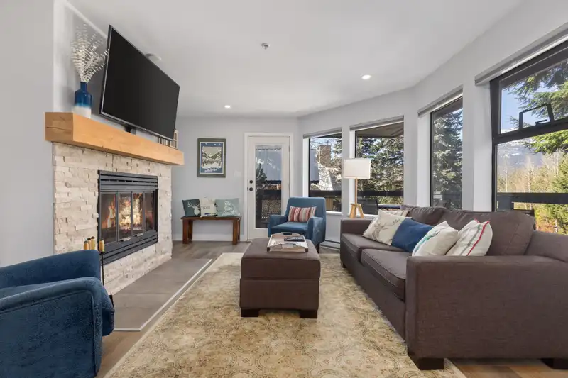 2 4637 BLACKCOMB WAY - photo 3 of 24
