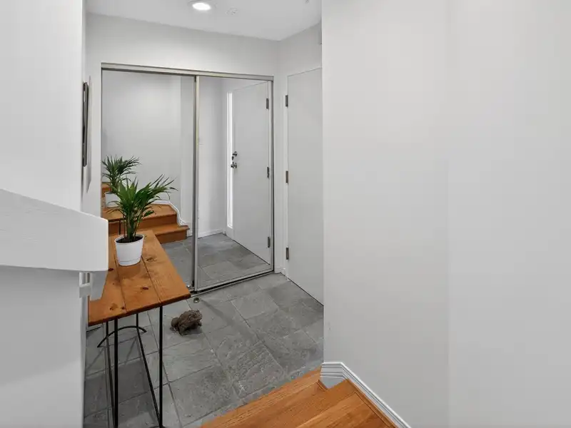 313 2175 W 3RD AVENUE - photo 4 of 28