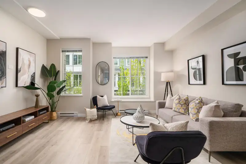 105 5550 ADMIRAL WAY - photo 4 of 40