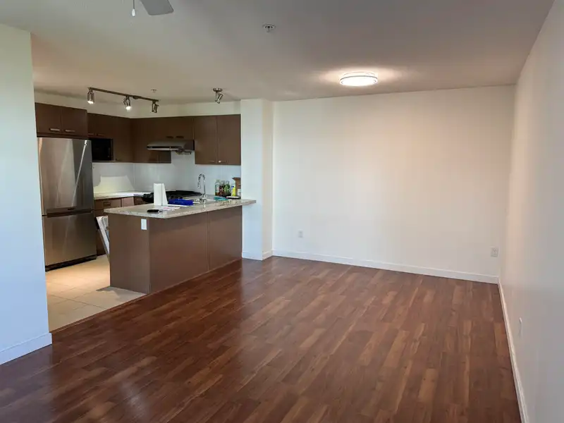 317 9399 TOMICKI AVENUE - photo 2 of 23