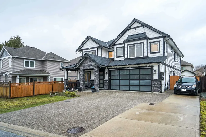 32565 SALSBURY AVENUE - photo 3 of 25