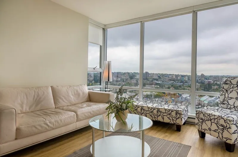 2602 1495 RICHARDS STREET - photo 2 of 17