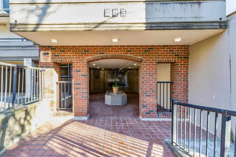 13 205 LEBLEU STREET - photo 4 of 33