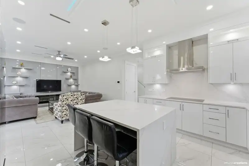 13414 60 AVENUE AVENUE - photo 4 of 30