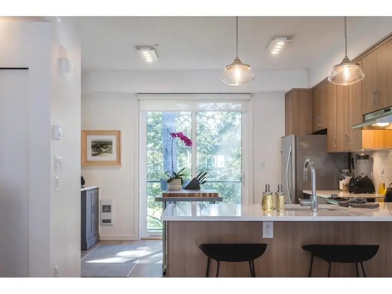 52 39769 GOVERNMENT ROAD - photo 3 of 25