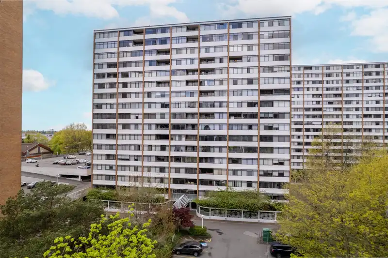 606 6631 MINORU BOULEVARD - photo 1 of 20