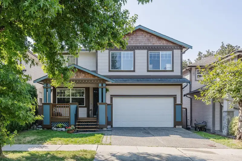 24152 HILL AVENUE - photo 1 of 40
