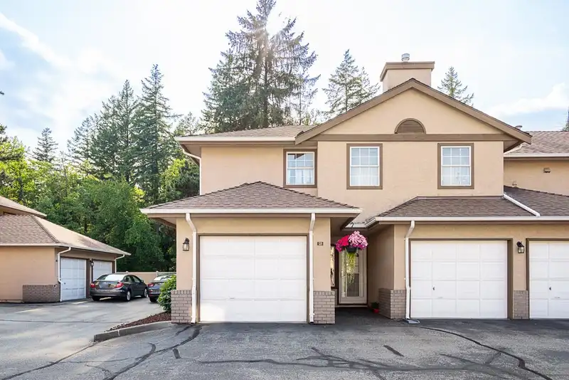 128 14861 98 AVENUE - photo 1 of 35