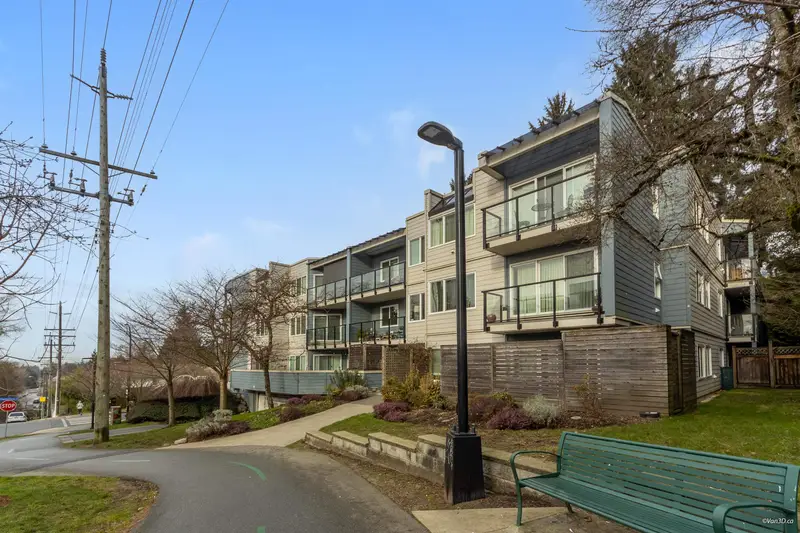 208 156 W 21ST STREET - photo 2 of 25