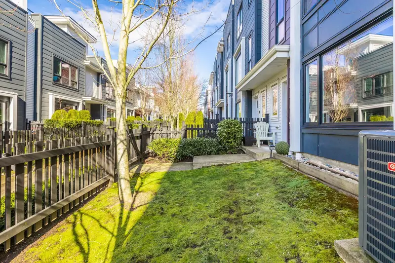 198 2277 OAK MEADOWS DRIVE - photo 4 of 25