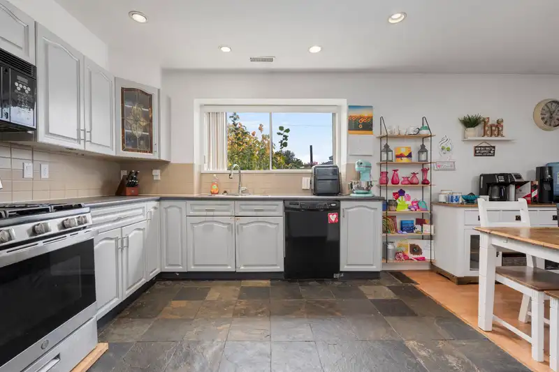 12116 LAITY STREET - photo 3 of 39
