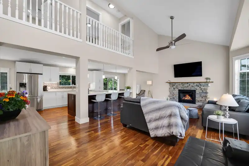 1510 MACDONALD PLACE - photo 1 of 29