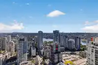 4006 1283 HOWE STREET - thumbnail 1