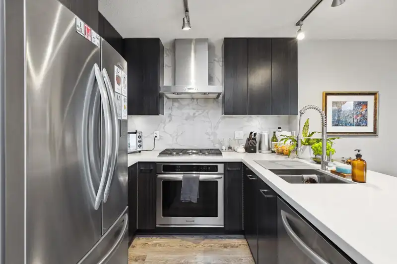902 4189 HALIFAX STREET - photo 2 of 39