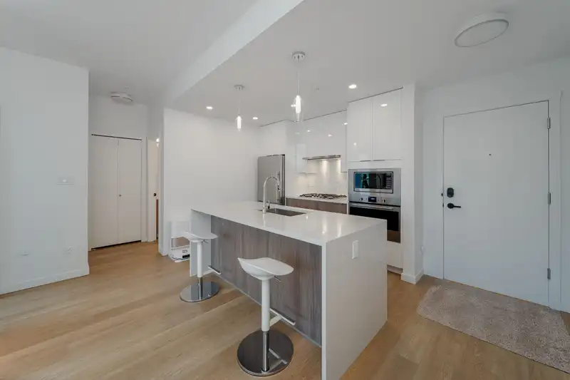 413 11641 227 STREET - photo 3 of 25
