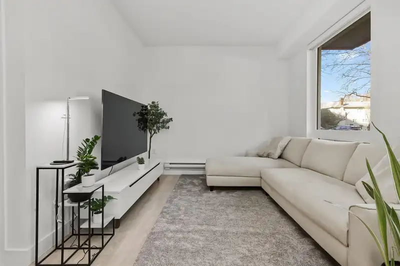 101 2688 DUKE STREET - photo 1 of 22