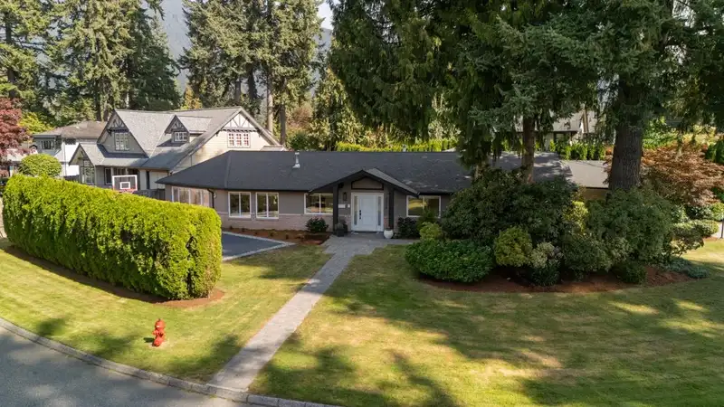 4168 SUNSET BOULEVARD - photo 1 of 32