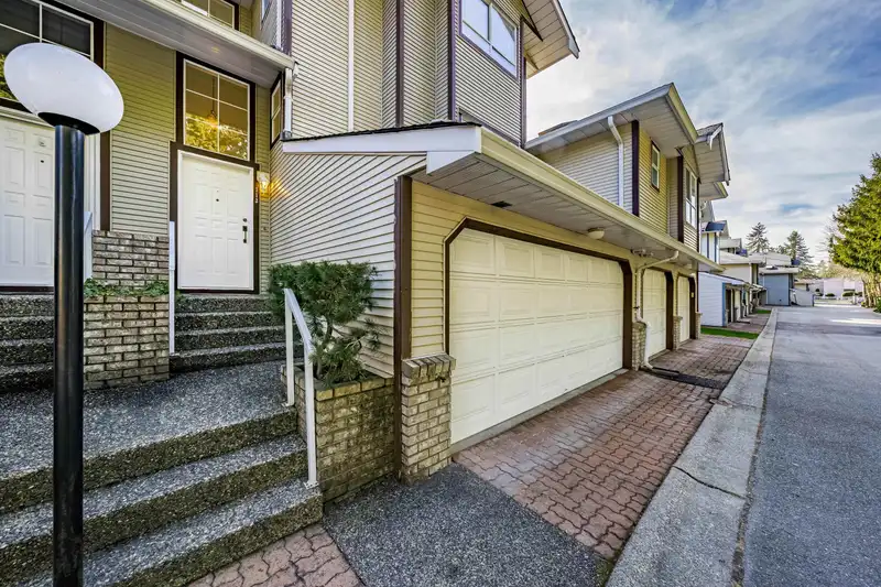 113 10538 153 STREET - photo 4 of 40