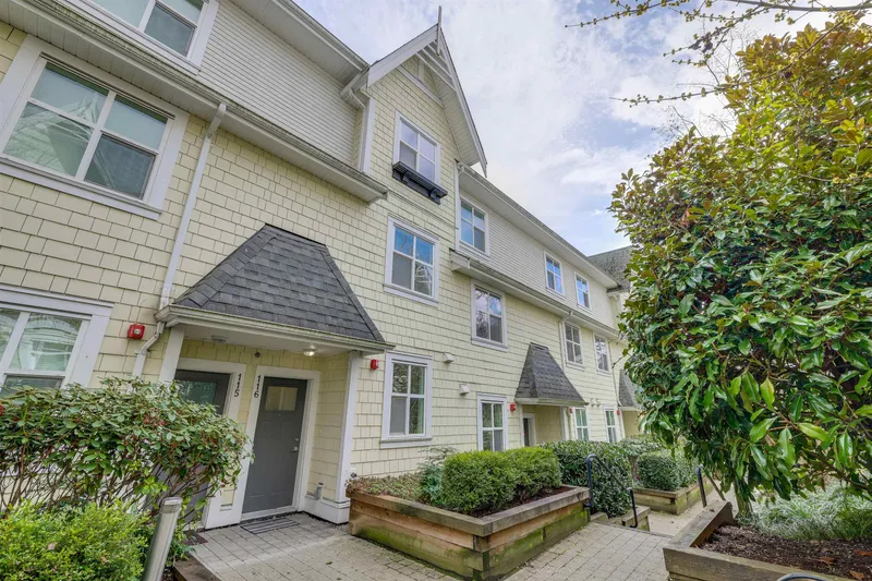 116 7250 18TH AVENUE - photo 1 of 22