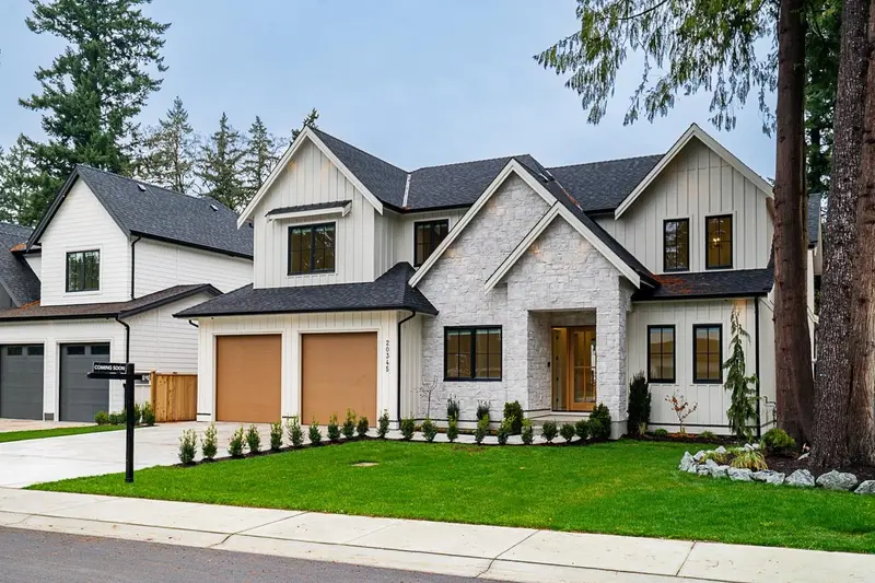 20345 41A AVENUE - photo 2 of 25