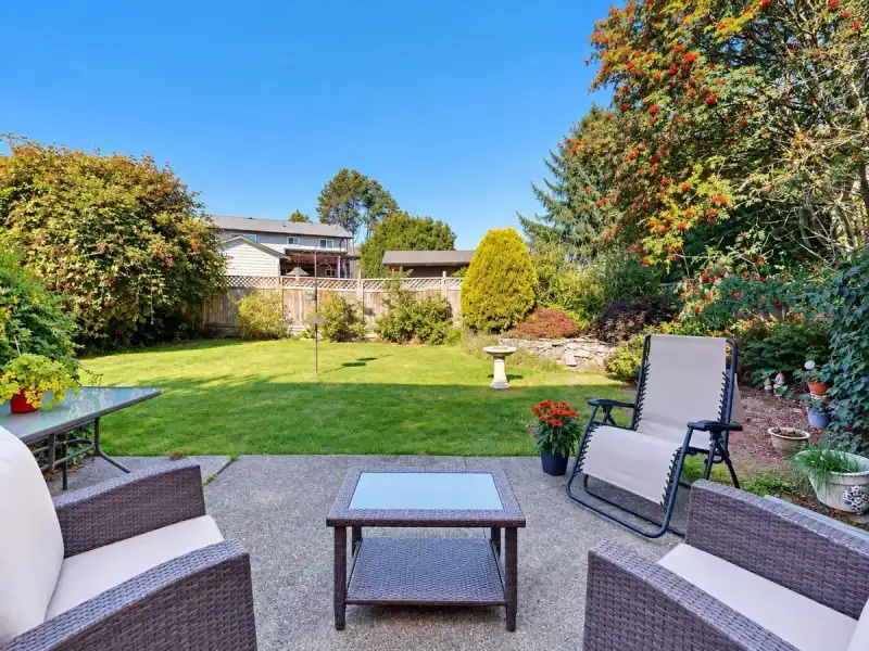5411 GROVE AVENUE - photo 1 of 20
