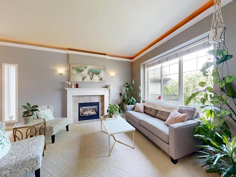 18198 66TH AVENUE - photo 3 of 35