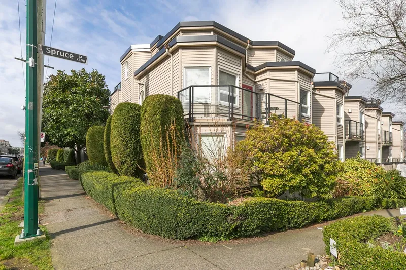 6 1101 W 8TH AVENUE - photo 2 of 24