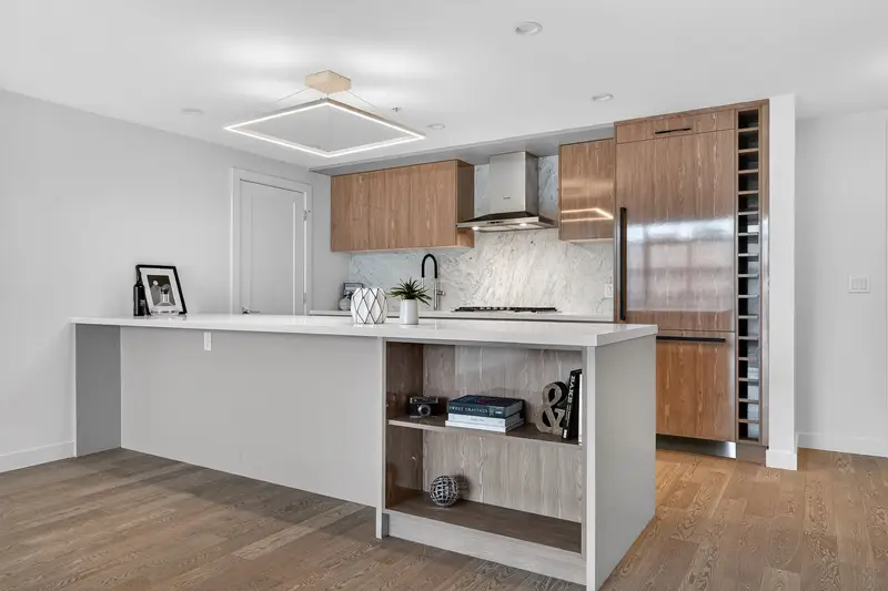 415 1526 FINLAY STREET - photo 3 of 23