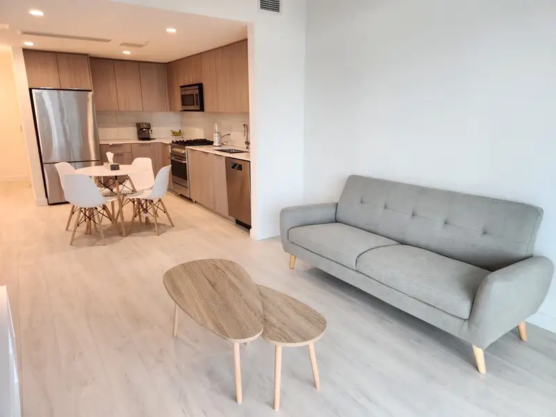 1002 1401 HUNTER STREET - photo 4 of 17