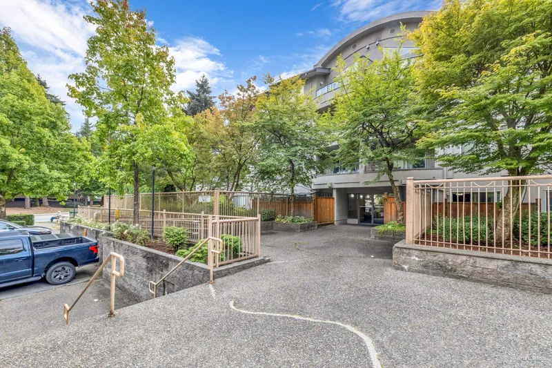 103 7475 138 STREET - photo 3 of 20