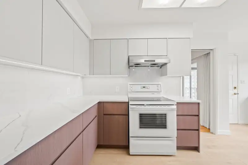 532 W 64TH AVENUE - photo 4 of 25