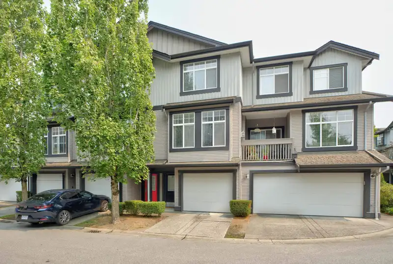 26 18828 69 AVENUE - photo 1 of 35