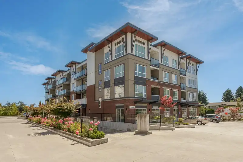 314 19567 64 AVENUE - photo 1 of 30