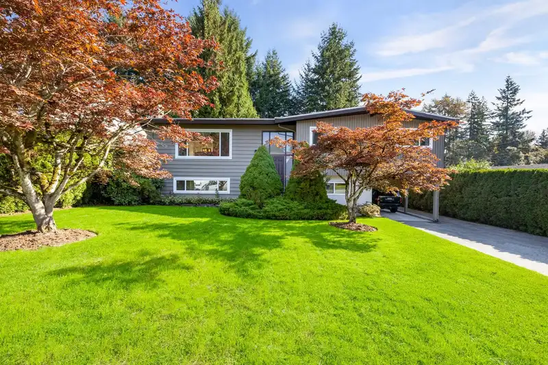 1038 CARNABY PLACE - photo 1 of 40