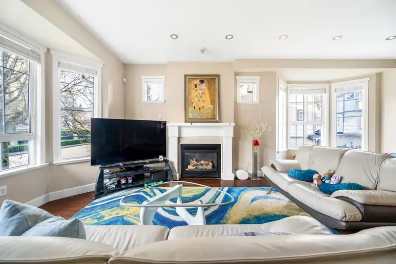21 9079 JONES ROAD - photo 3 of 30