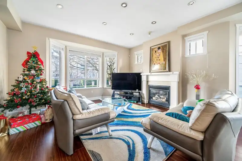 21 9079 JONES ROAD - photo 4 of 30