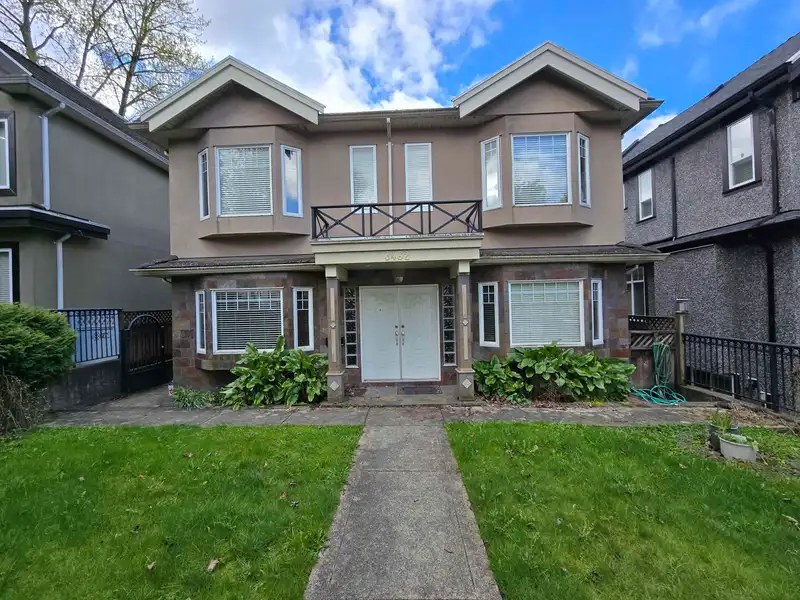 3462 WORTHINGTON DRIVE - photo 1 of 33