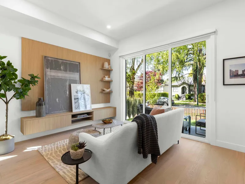 1 4422 W 6TH AVENUE - photo 4 of 19