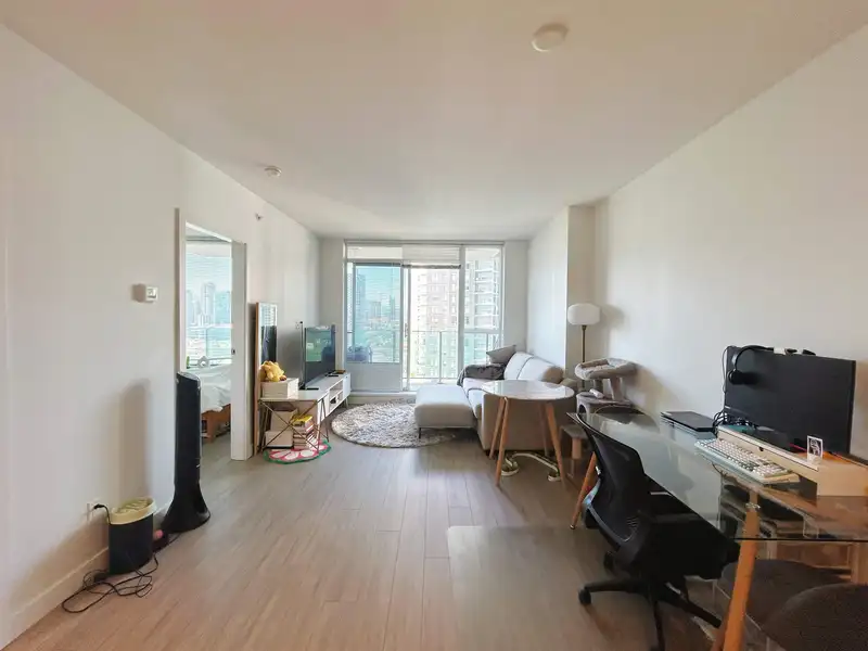 2105 13655 FRASER HIGHWAY - photo 2 of 22