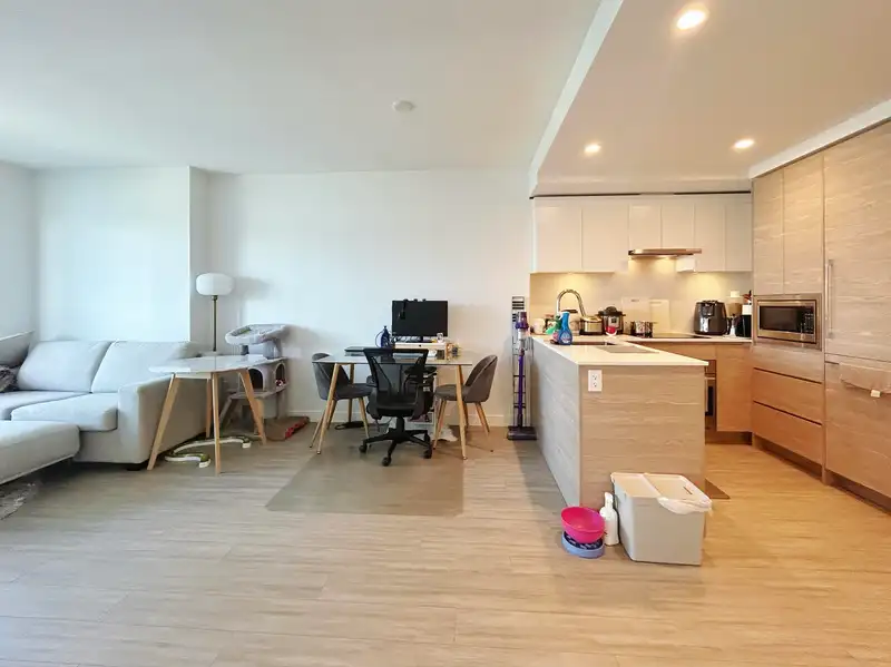 2105 13655 FRASER HIGHWAY - photo 3 of 22