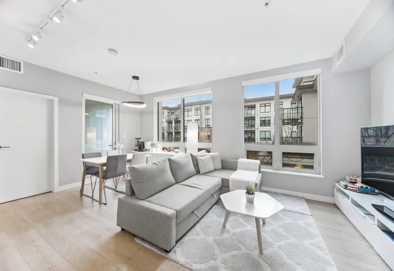 217 9333 TOMICKI AVENUE - photo 4 of 25